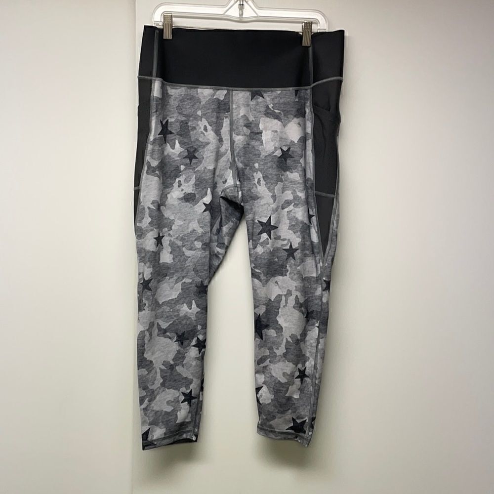 GapFit Sculpt Revolution 7/8 Pants, Size XL